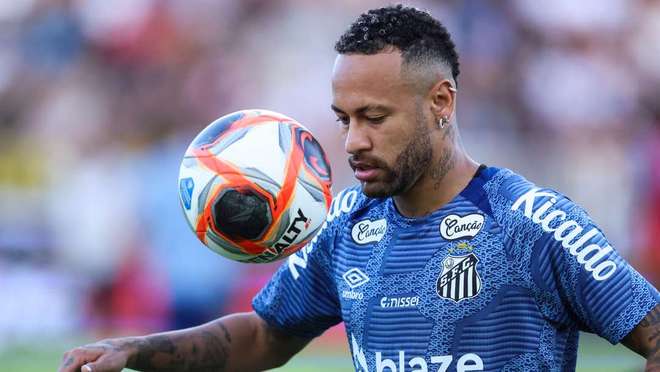 关于那不勒斯轻取利物浦，内马尔乌龙送礼西甲的信息