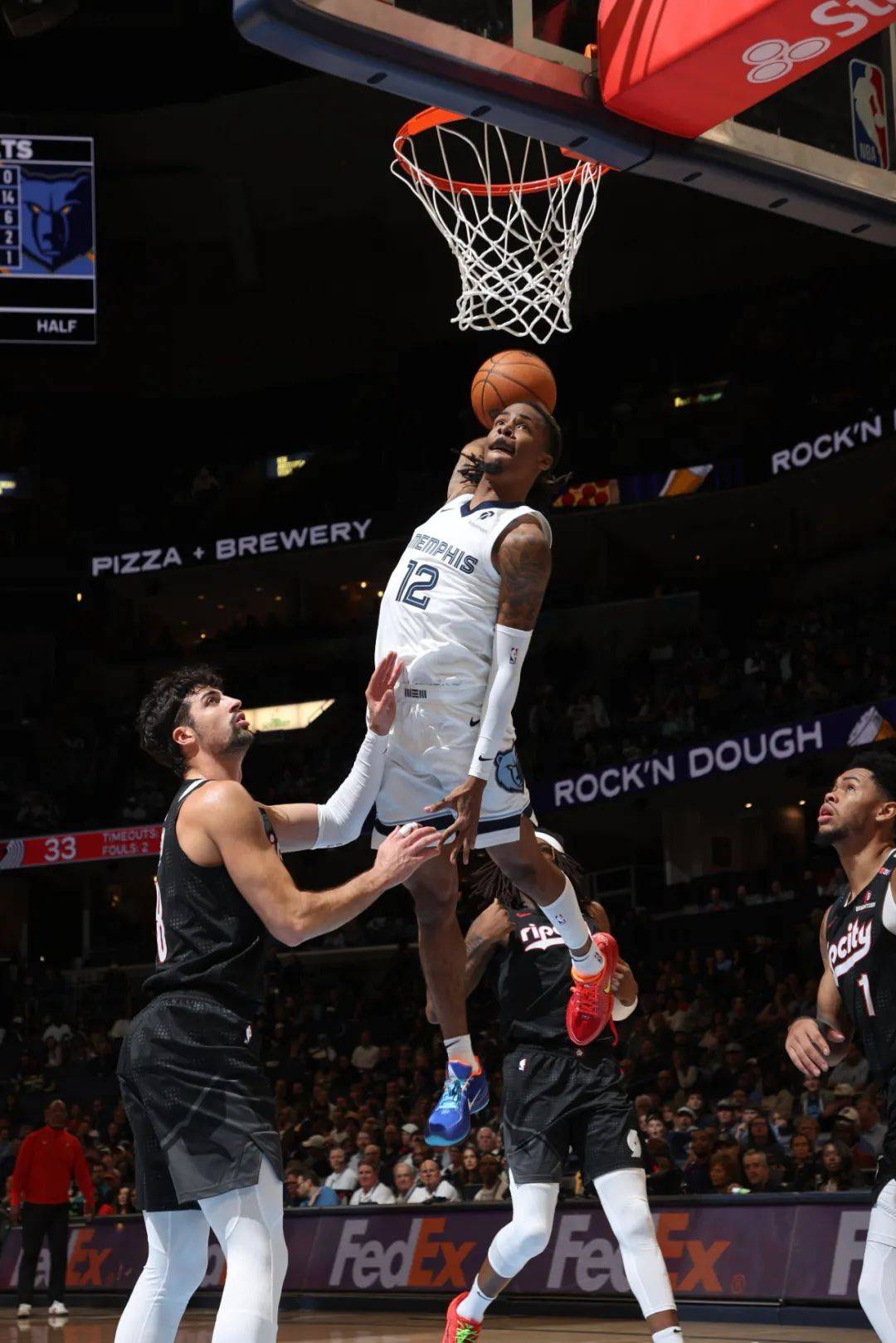 关于加拿大男篮轻取土耳其男篮,莫兰特三分雨点燃全场的信息 关于加拿大男篮轻取土耳其男篮,莫兰特三分雨点燃全场的信息