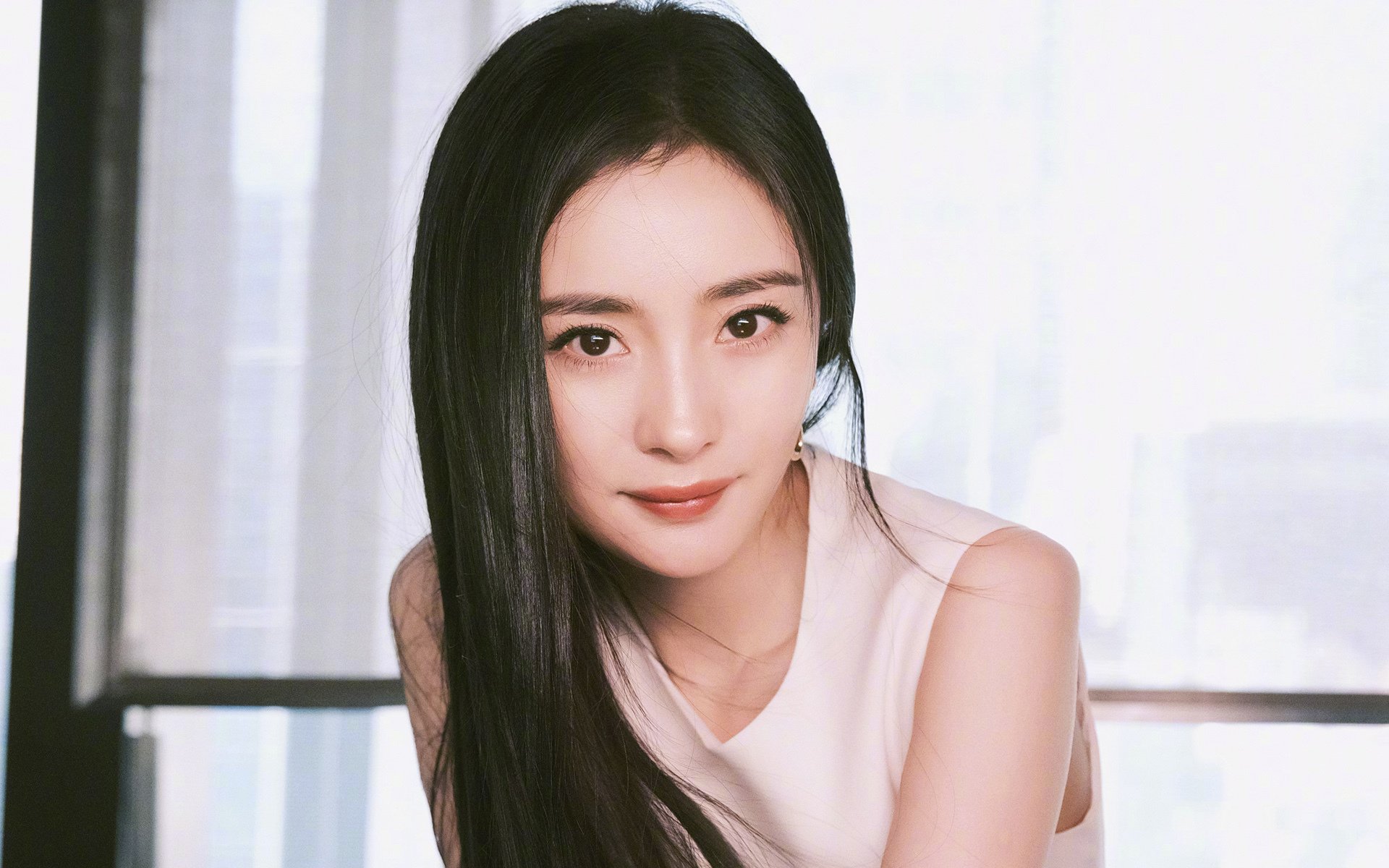 新王当立，铁血破冰，奥斯梅恩一锤定音，乌克兰吹响东欧足球崛起号角